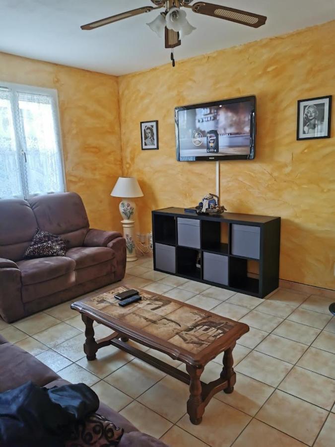 Belle villa de 90m2 au calme avec jardin et parking à 10 mn de la mer en voiture Fos-sur-Mer Exterior foto